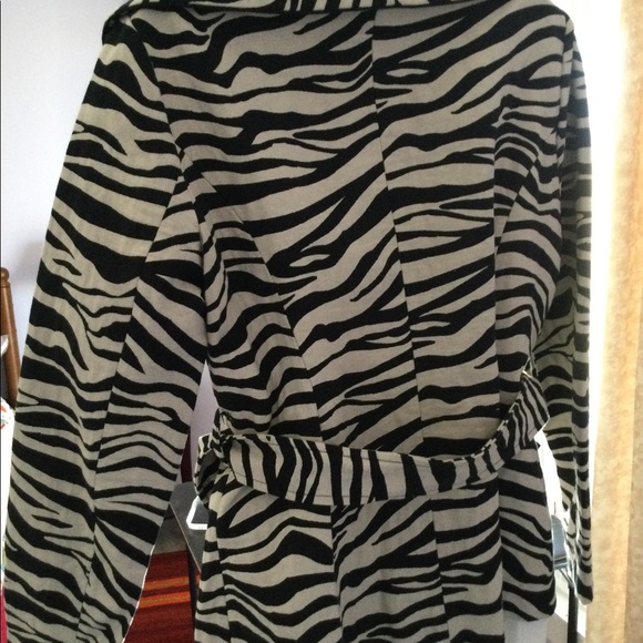 Zebra jacket - Picture 2 of 5